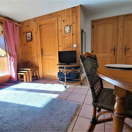 T2 Cosy Avec Jardinet, Proche Centre Et Skibus, Wifi, Parking Et Equipements Complets - Fr-1-624-61 Apartment *